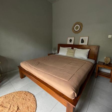 Tyana Private Room In Batu Bolong 26 Canggu Extérieur photo